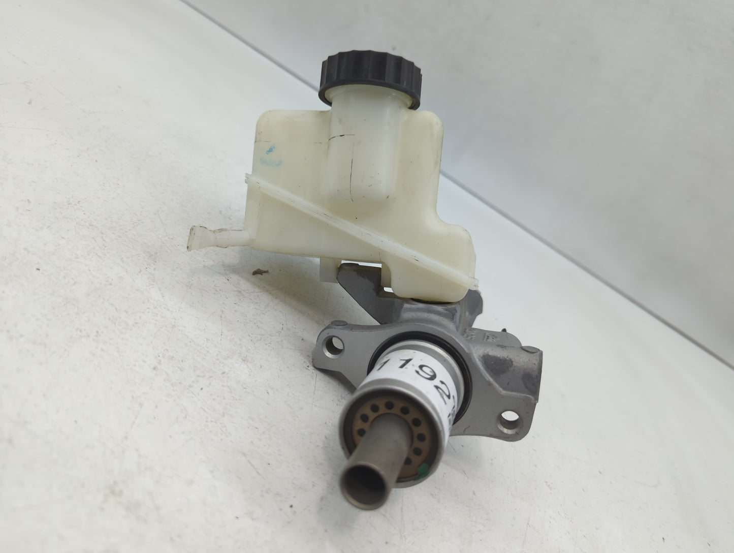 2017-2017 Mercedes-benz E400 Brake Master Cylinder - Oemusedautoparts1.com