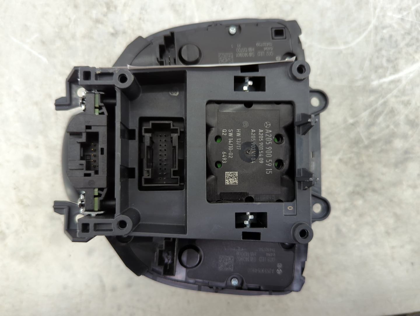 2017 Mercedes-Benz Glc300 Climate Control Module Temperature AC/Heater Replacement P/N:A2059005915 A2059004819, A2C10304300 