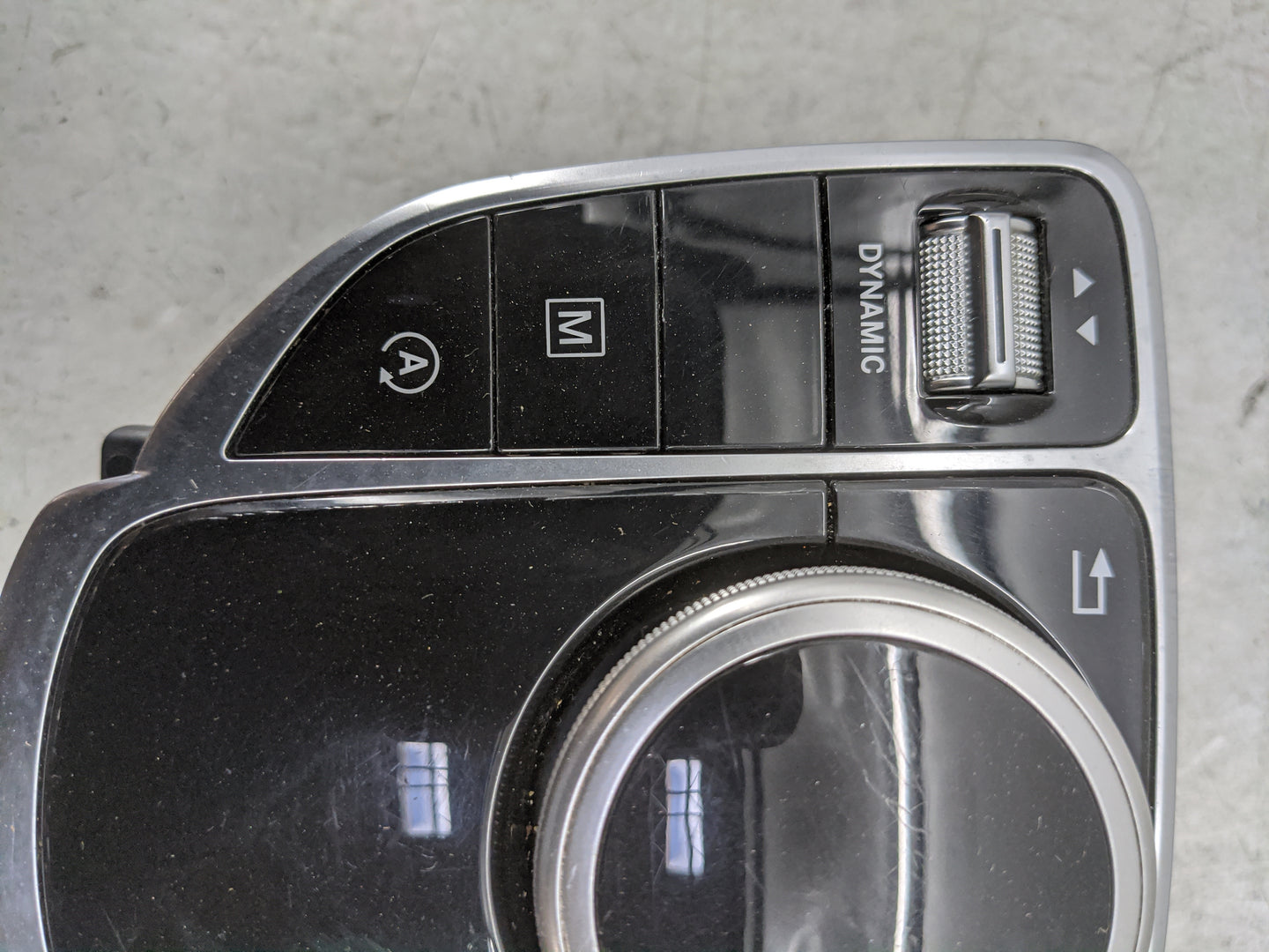 2016-2019 Mercedes-Benz Glc300 Radio AM FM Cd Player Receiver Replacement P/N:A2059006115 A205902.01.04 Fits OEM Used Auto P