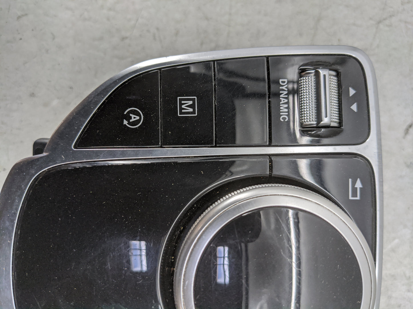 2016-2019 Mercedes-Benz Glc300 Radio AM FM Cd Player Receiver Replacement P/N:A2059006115 A205902.01.04 Fits OEM Used Auto P