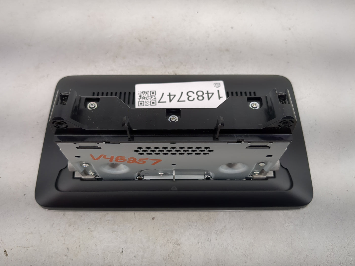 2017 Mercedes-Benz Glc300 Radio AM FM Cd Player Receiver Replacement P/N:A2059002211 A2059012807, A2059020702, G825001069 Fi