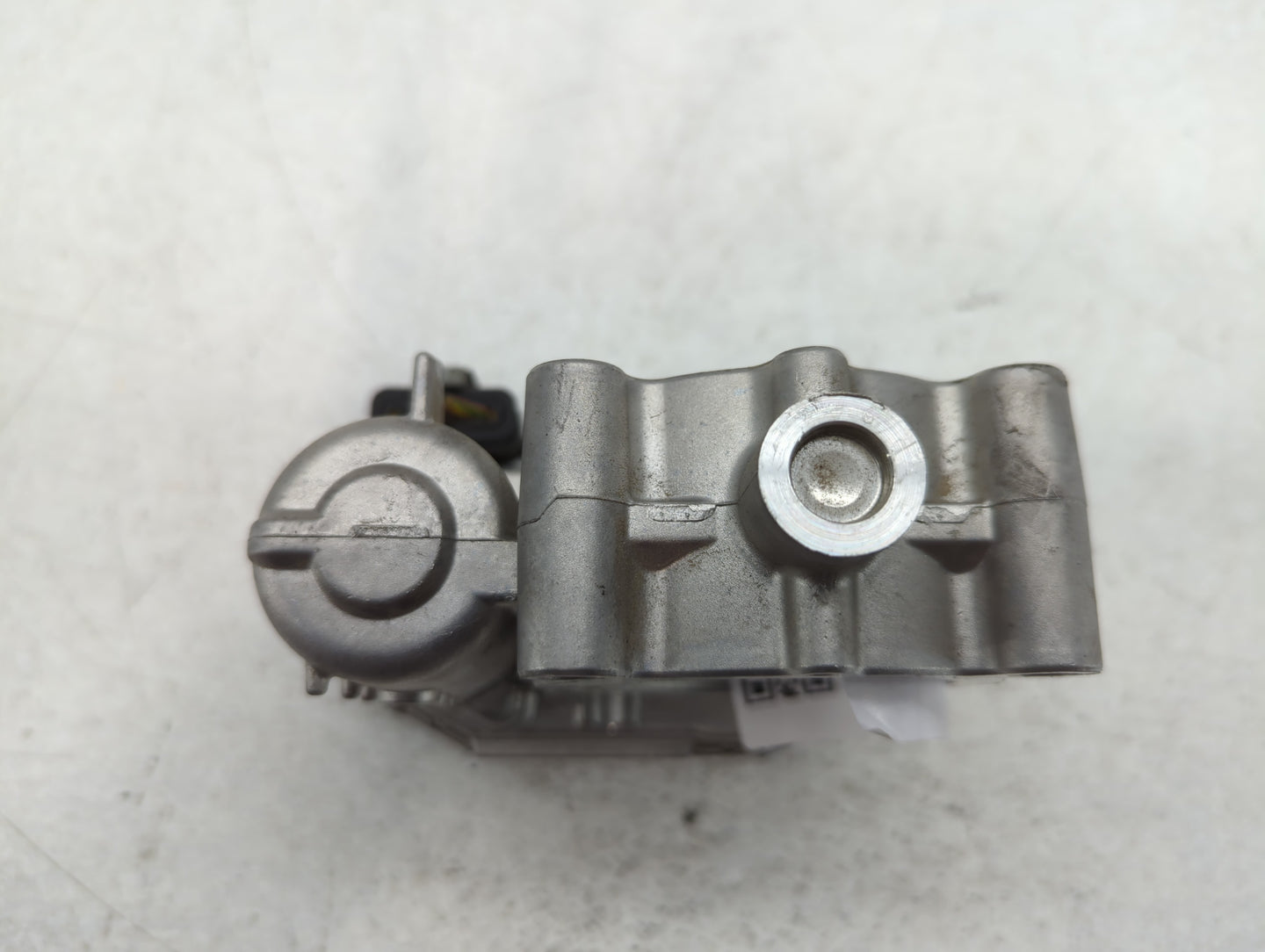 2016-2019 Mercedes-Benz Glc300 Throttle Body P/N:0 280 750 541 A 270 141 00 25 Fits OEM Used Auto Parts - Oemusedautoparts1.