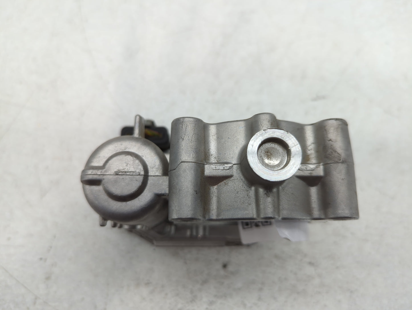 2016-2019 Mercedes-Benz Glc300 Throttle Body P/N:0 280 750 541 A 270 141 00 25 Fits OEM Used Auto Parts - Oemusedautoparts1.