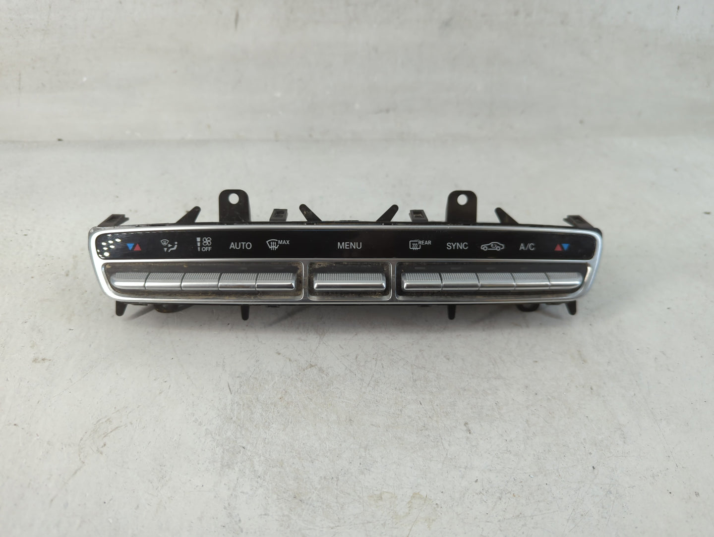 2016-2019 Mercedes-Benz Glc300 Climate Control Module Temperature AC/Heater Replacement P/N:A 205 905 47 06 Fits OEM Used Au
