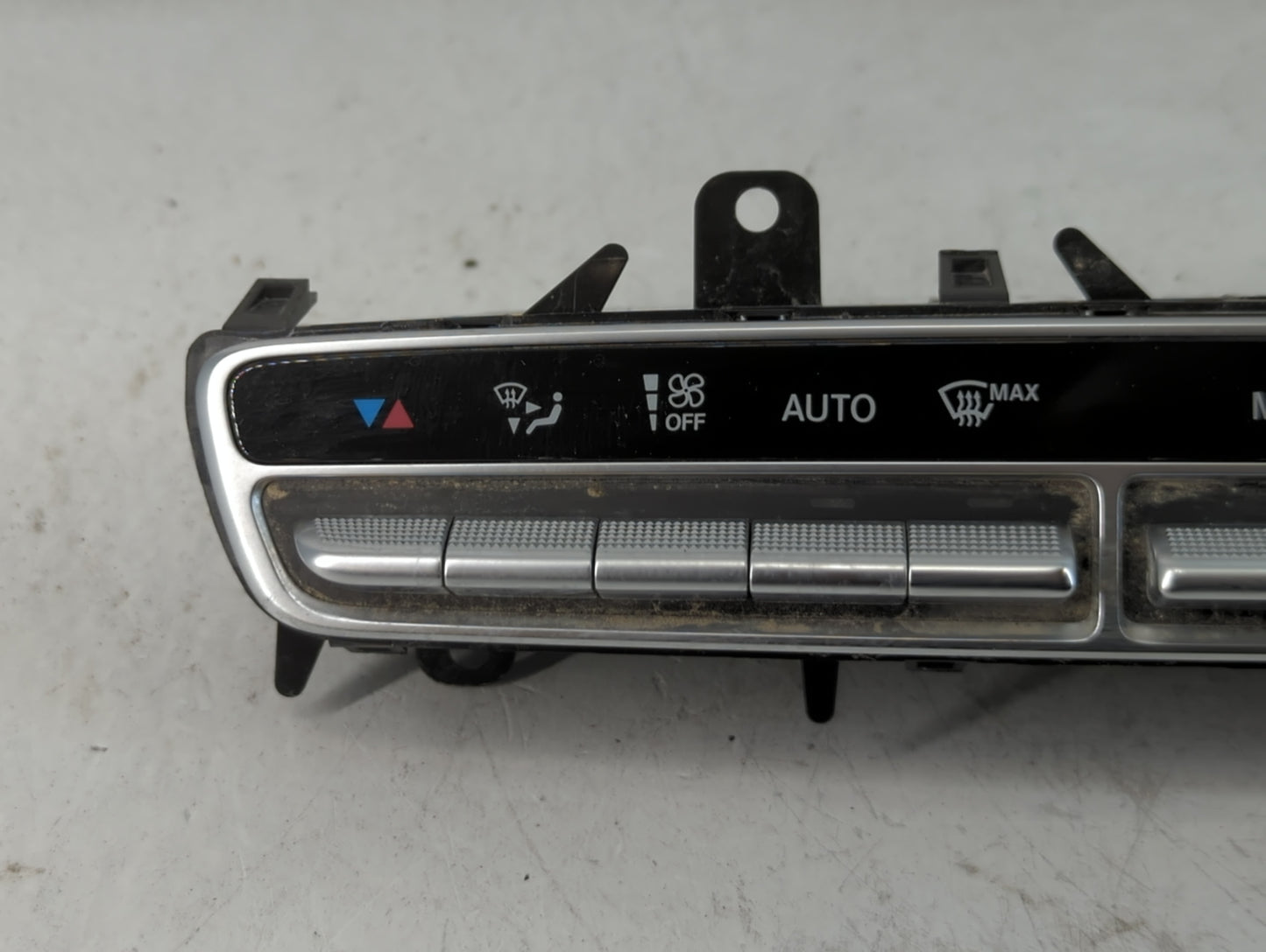 2016-2019 Mercedes-Benz Glc300 Climate Control Module Temperature AC/Heater Replacement P/N:A 205 905 47 06 Fits OEM Used Au