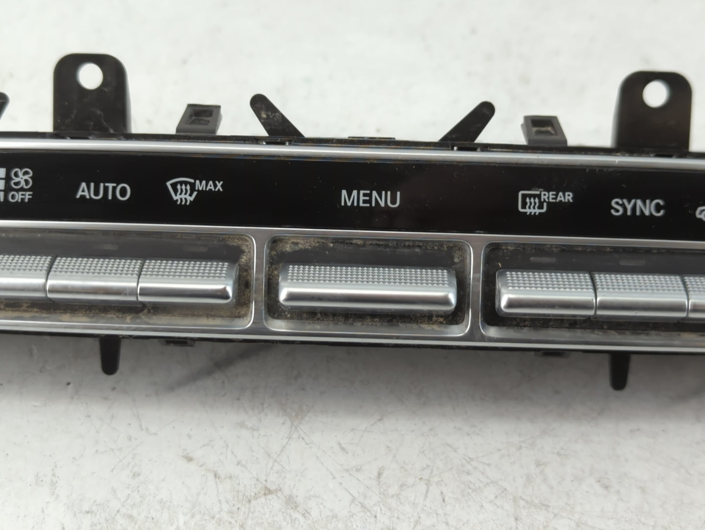 2016-2019 Mercedes-Benz Glc300 Climate Control Module Temperature AC/Heater Replacement P/N:A 205 905 47 06 Fits OEM Used Au