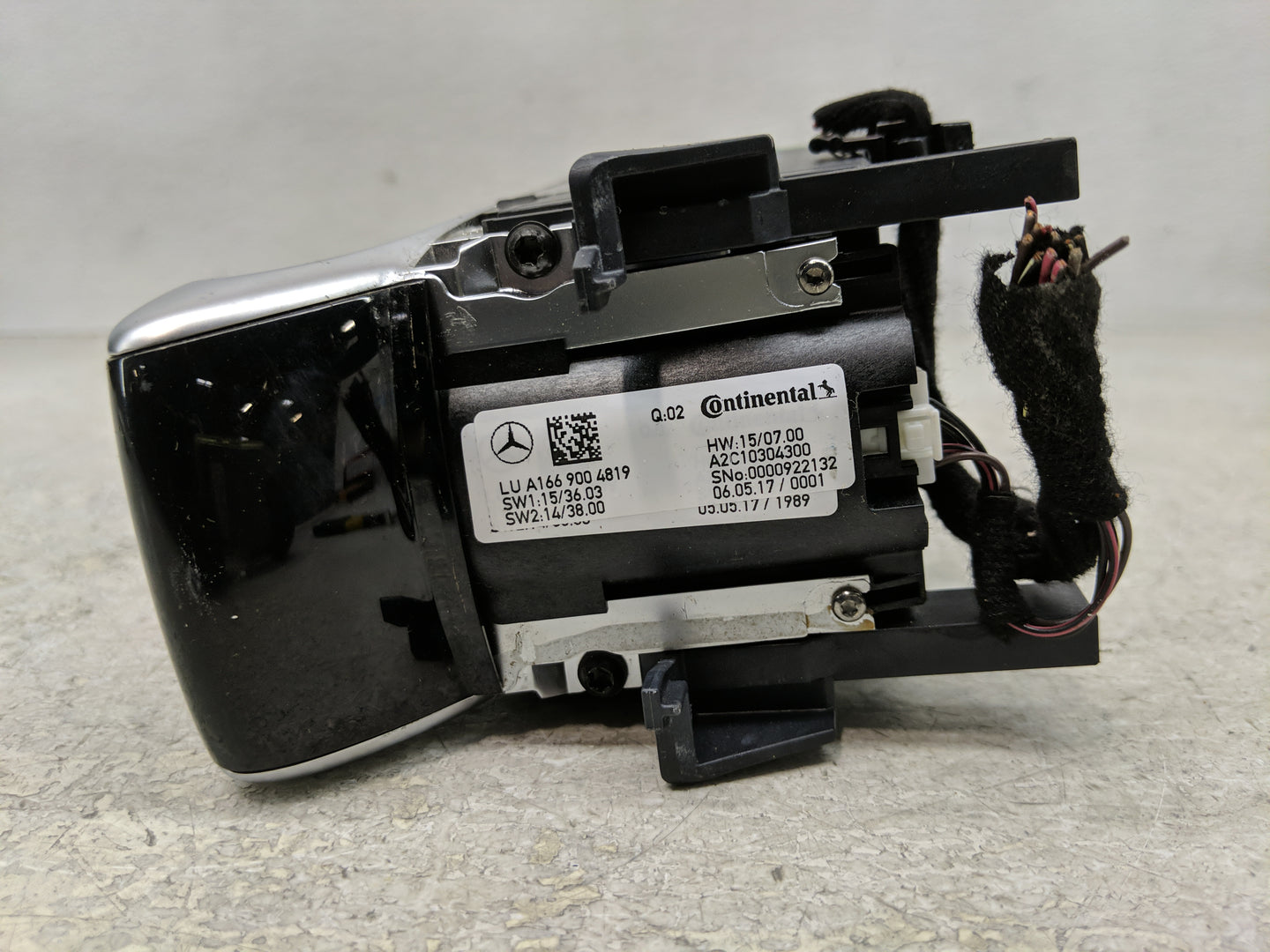 2016-2019 Mercedes-Benz Gle350 Radio AM FM Cd Player Receiver Replacement P/N:A166 900 4819 Fits Fits 2016 2017 2018 2019 OE