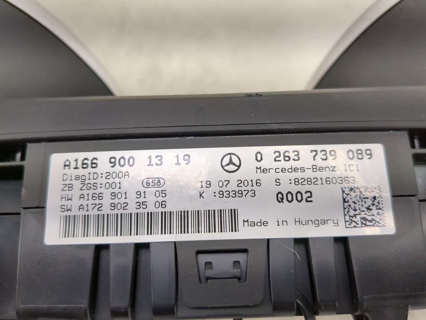 2017 Mercedes-Benz Gle350 Instrument Cluster Speedometer Gauges P/N:A1669001319 0263739089, A1669019105 Miles:66K Fits OEM U
