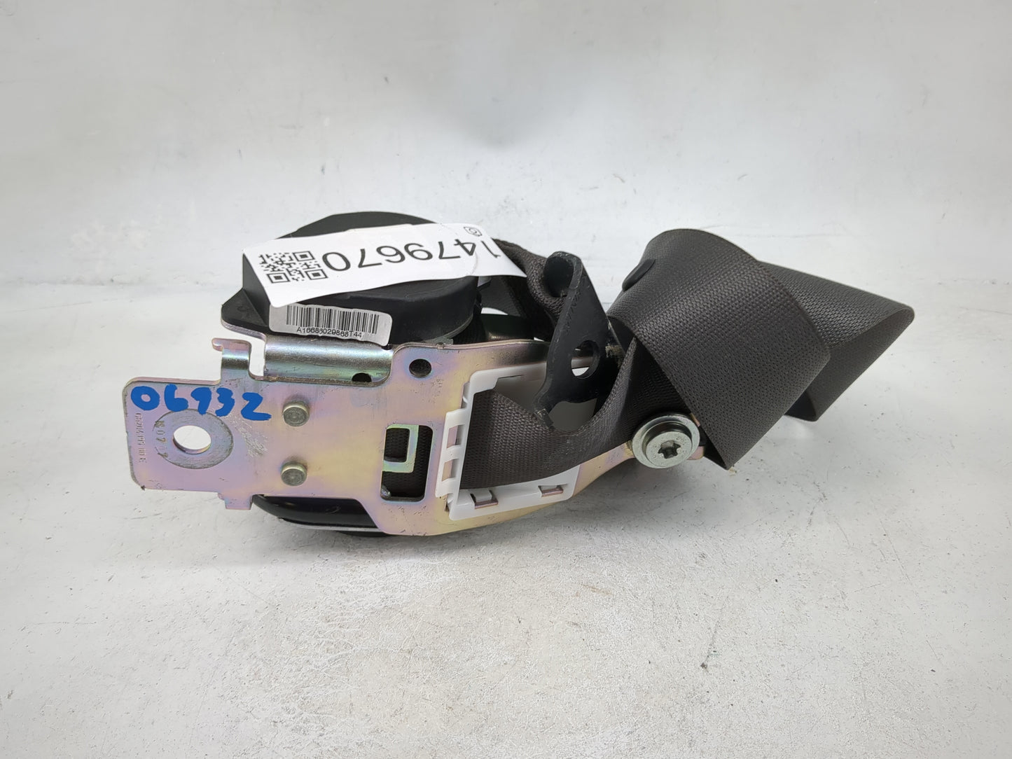2017 Mercedes-benz Gle350 Left Driver Seat Belt Rear Retractor - Oemusedautoparts1.com