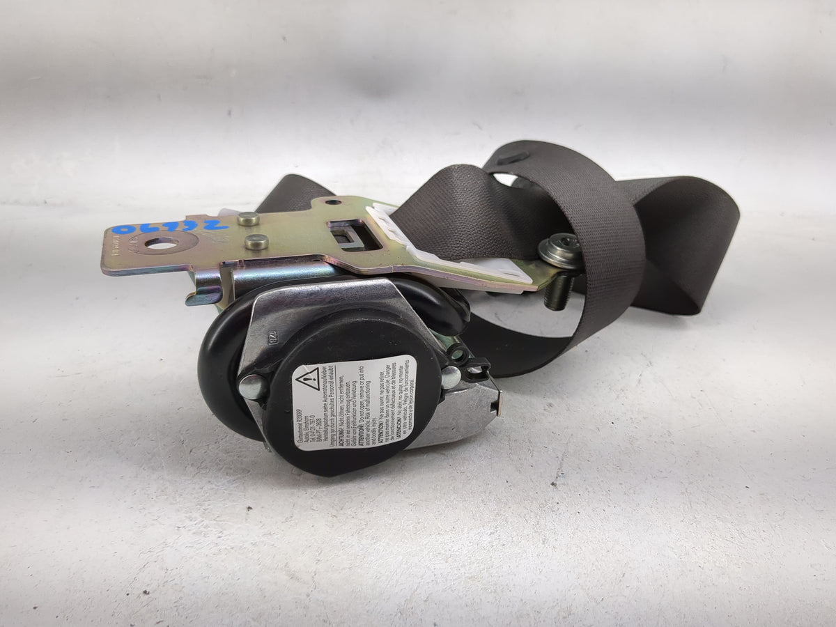 2017 Mercedes-benz Gle350 Left Driver Seat Belt Rear Retractor - Oemusedautoparts1.com