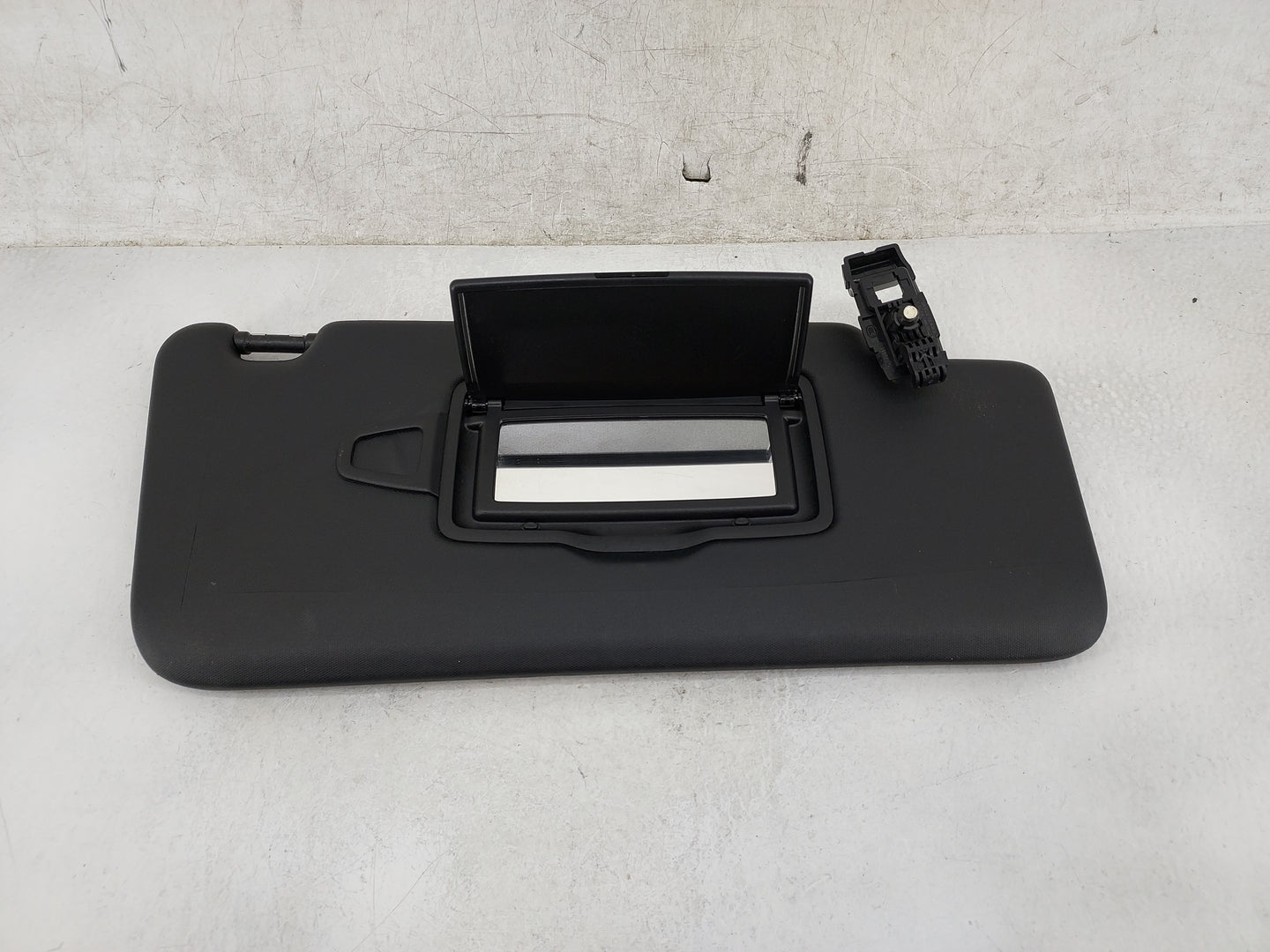 2017 Mercedes-Benz Gls-Class Sun Visor Shade Replacement Passenger Right Mirror Fits Fits 2013 2014 2015 2016 2018 2019 OEM 