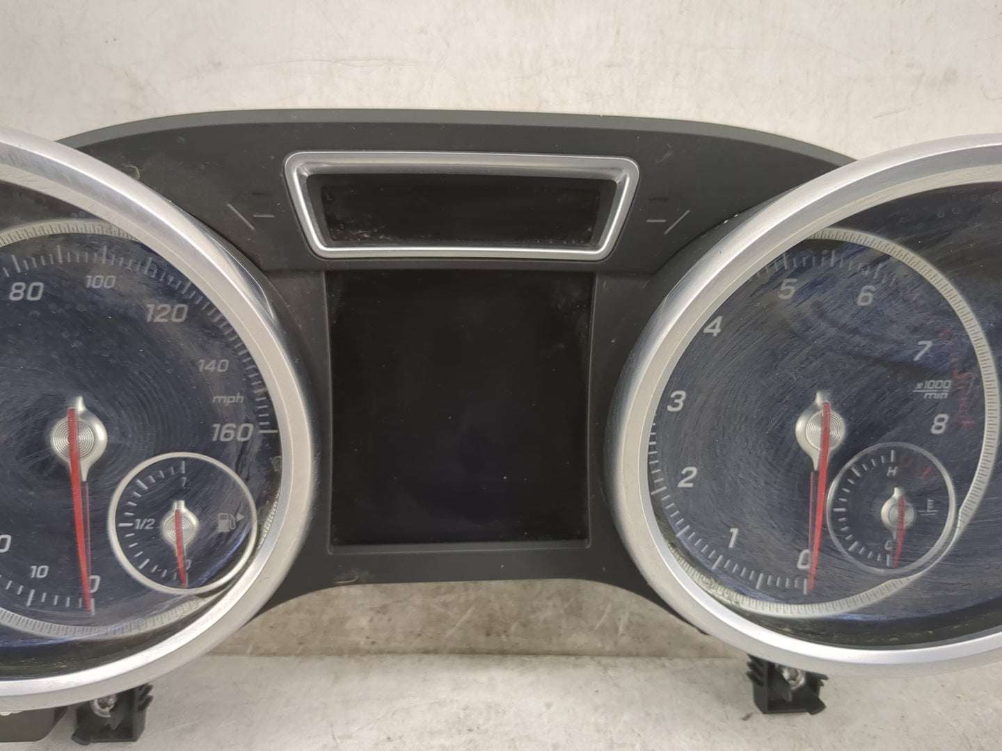 2017 Mercedes-Benz Gls450 Instrument Cluster Speedometer Gauges P/N:0 263 739 077 A166 900 01 19 Miles: Fits OEM Used Auto P