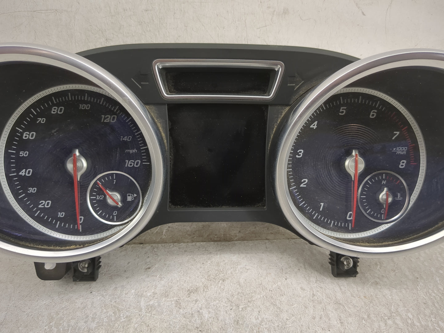 2017 Mercedes-Benz Gls450 Instrument Cluster Speedometer Gauges P/N:0 263 739 077 A166 900 01 19 Miles: Fits OEM Used Auto P