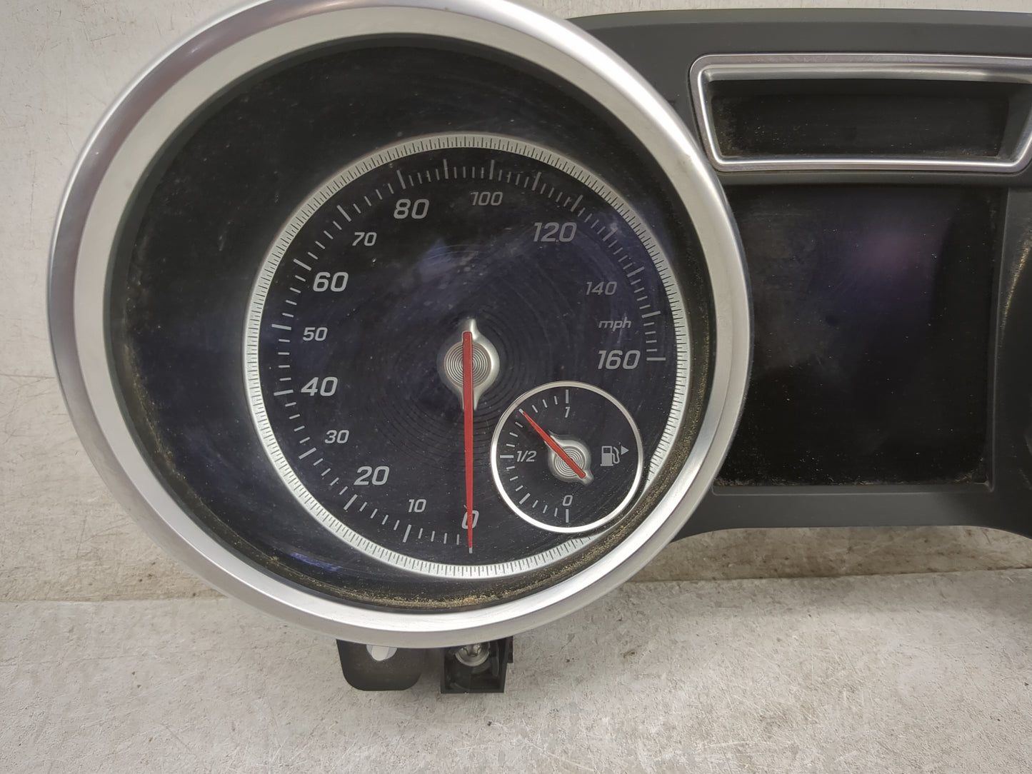 2017 Mercedes-Benz Gls450 Instrument Cluster Speedometer Gauges P/N:0 263 739 077 A166 900 01 19 Miles: Fits OEM Used Auto P