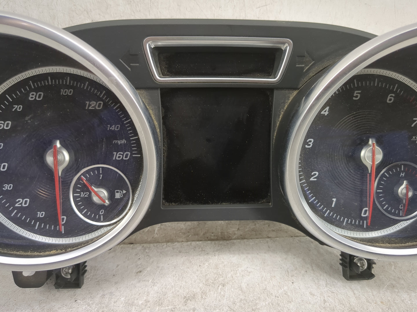 2017 Mercedes-Benz Gls450 Instrument Cluster Speedometer Gauges P/N:0 263 739 077 A166 900 01 19 Miles: Fits OEM Used Auto P