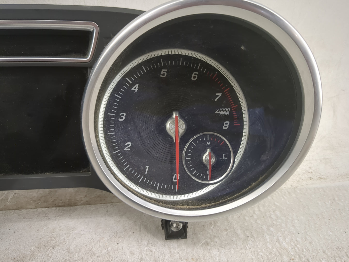2017 Mercedes-Benz Gls450 Instrument Cluster Speedometer Gauges P/N:0 263 739 077 A166 900 01 19 Miles: Fits OEM Used Auto P