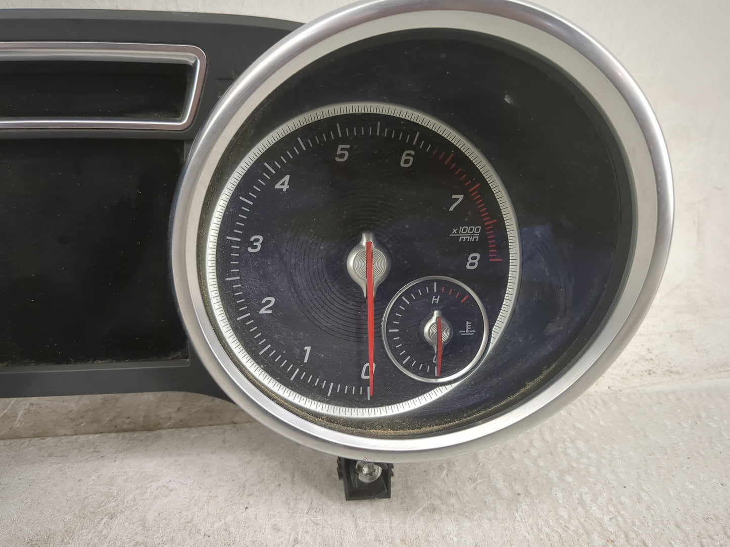 2017 Mercedes-Benz Gls450 Instrument Cluster Speedometer Gauges P/N:0 263 739 077 A166 900 01 19 Miles: Fits OEM Used Auto P