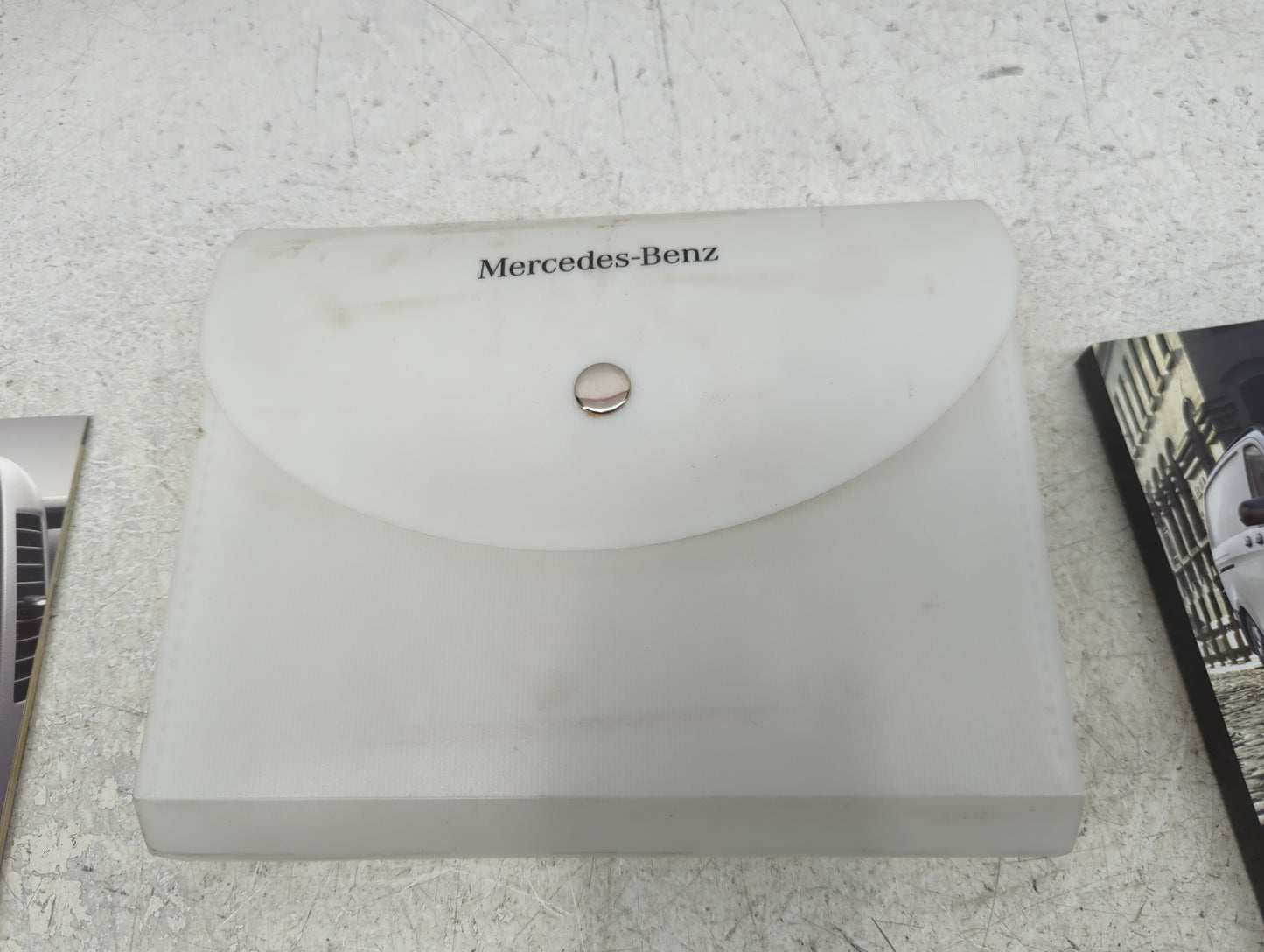 2017 Mercedes-Benz Metris Owners Manual Book Guide P/N:447-584-41-02 OEM Used Auto Parts - Oemusedautoparts1.com