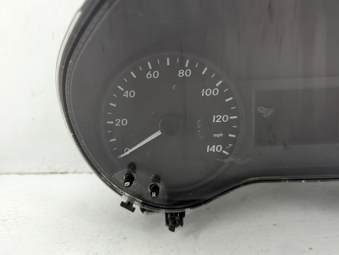 2017-2020 Mercedes-Benz Metris Instrument Cluster Speedometer Gauges Fits Fits 2017 2018 2019 2020 OEM Used Auto Parts - Oem