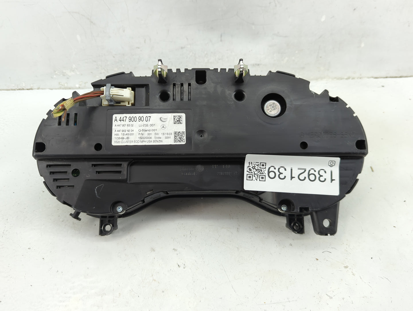 2017-2020 Mercedes-Benz Metris Instrument Cluster Speedometer Gauges Fits Fits 2017 2018 2019 2020 OEM Used Auto Parts - Oem