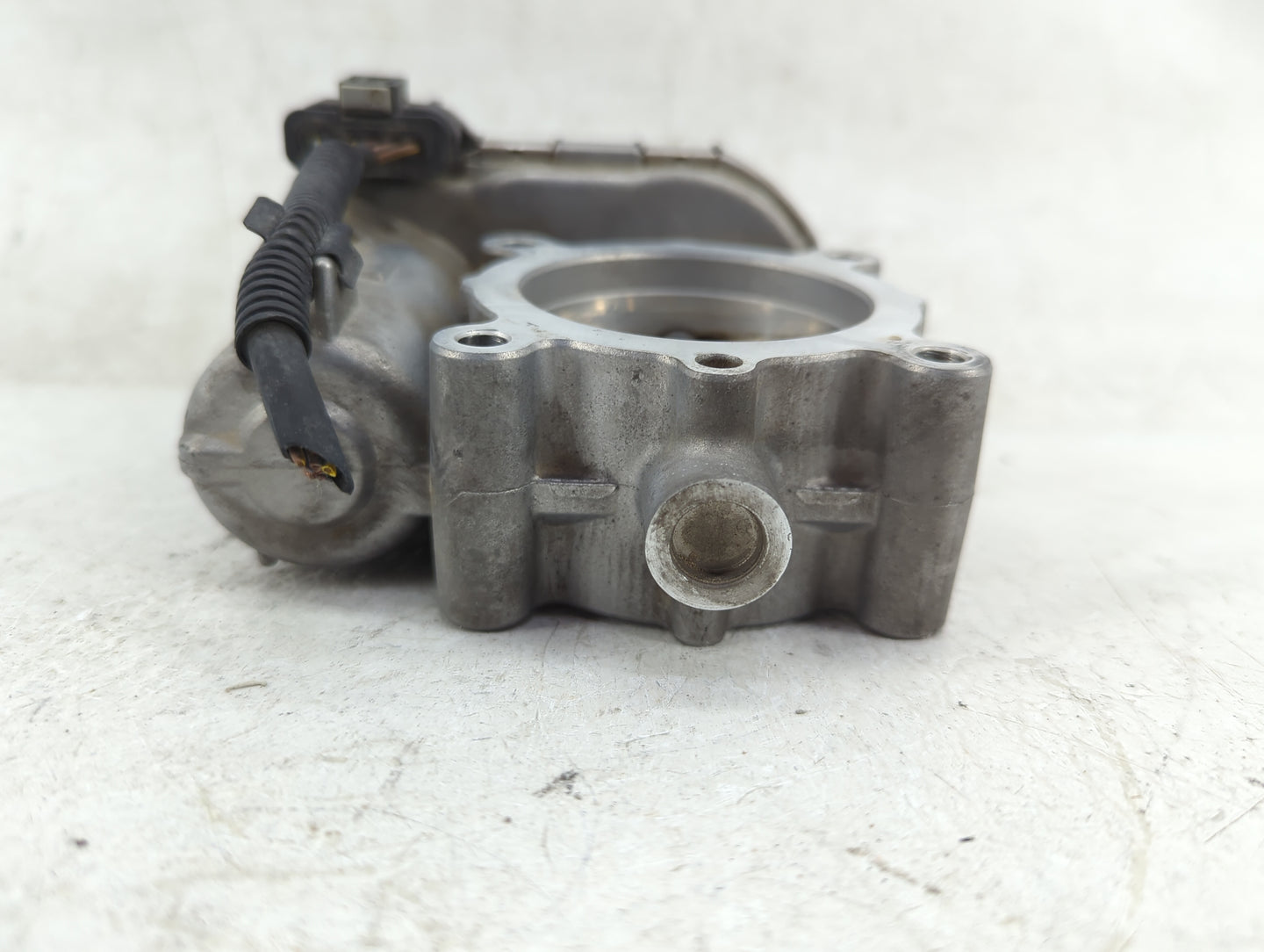 2016-2021 Mercedes-Benz Metris Throttle Body P/N:A 270 141 00 25 Fits Fits 2013 2014 2015 2016 2017 2018 2019 2020 2021 OEM 