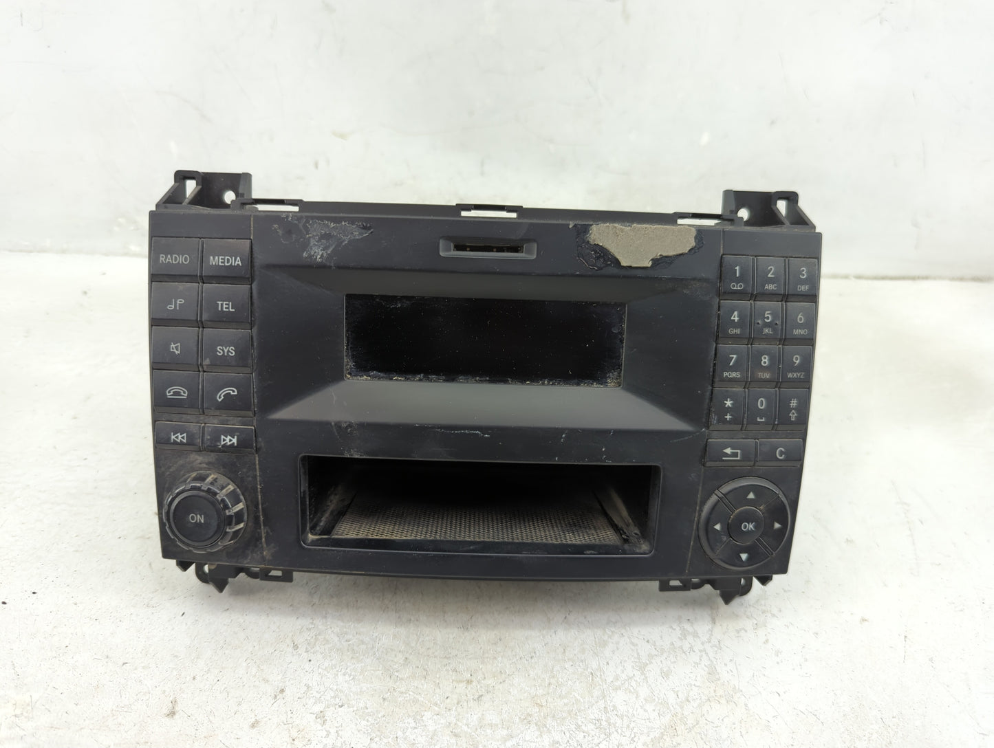 2017 Mercedes-Benz Metris Radio AM FM Cd Player Receiver Replacement P/N:A4479008905 Fits OEM Used Auto Parts - Oemusedautop