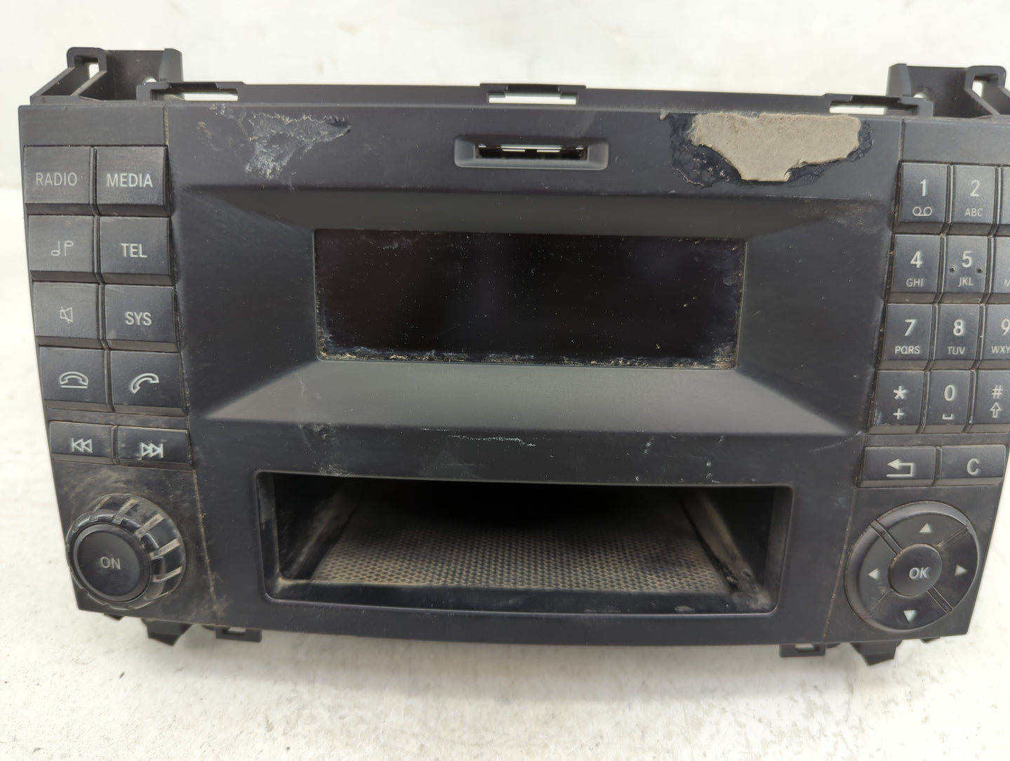 2017 Mercedes-Benz Metris Radio AM FM Cd Player Receiver Replacement P/N:A4479008905 Fits OEM Used Auto Parts - Oemusedautop