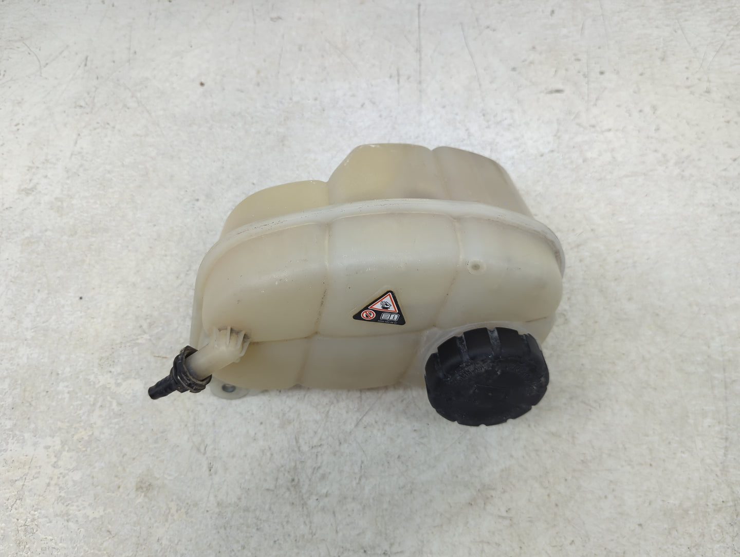 2016 Metris Radiator Coolant Overflow Expansion Tank Bottle - Oemusedautoparts1.com