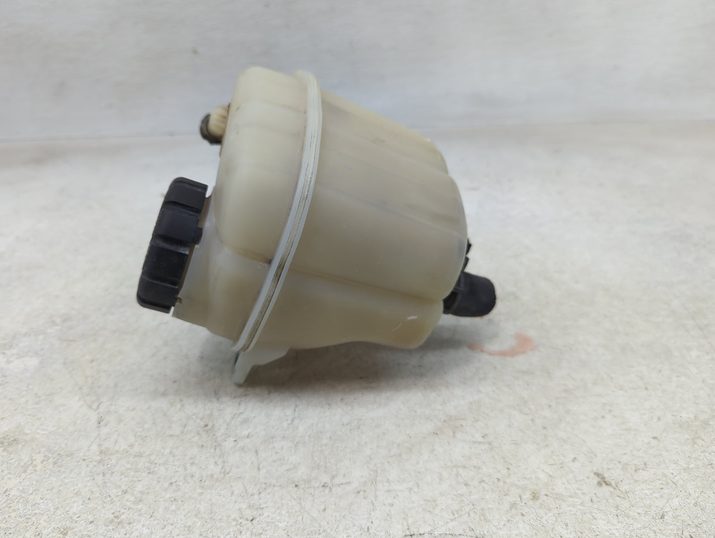 2016 Metris Radiator Coolant Overflow Expansion Tank Bottle - Oemusedautoparts1.com