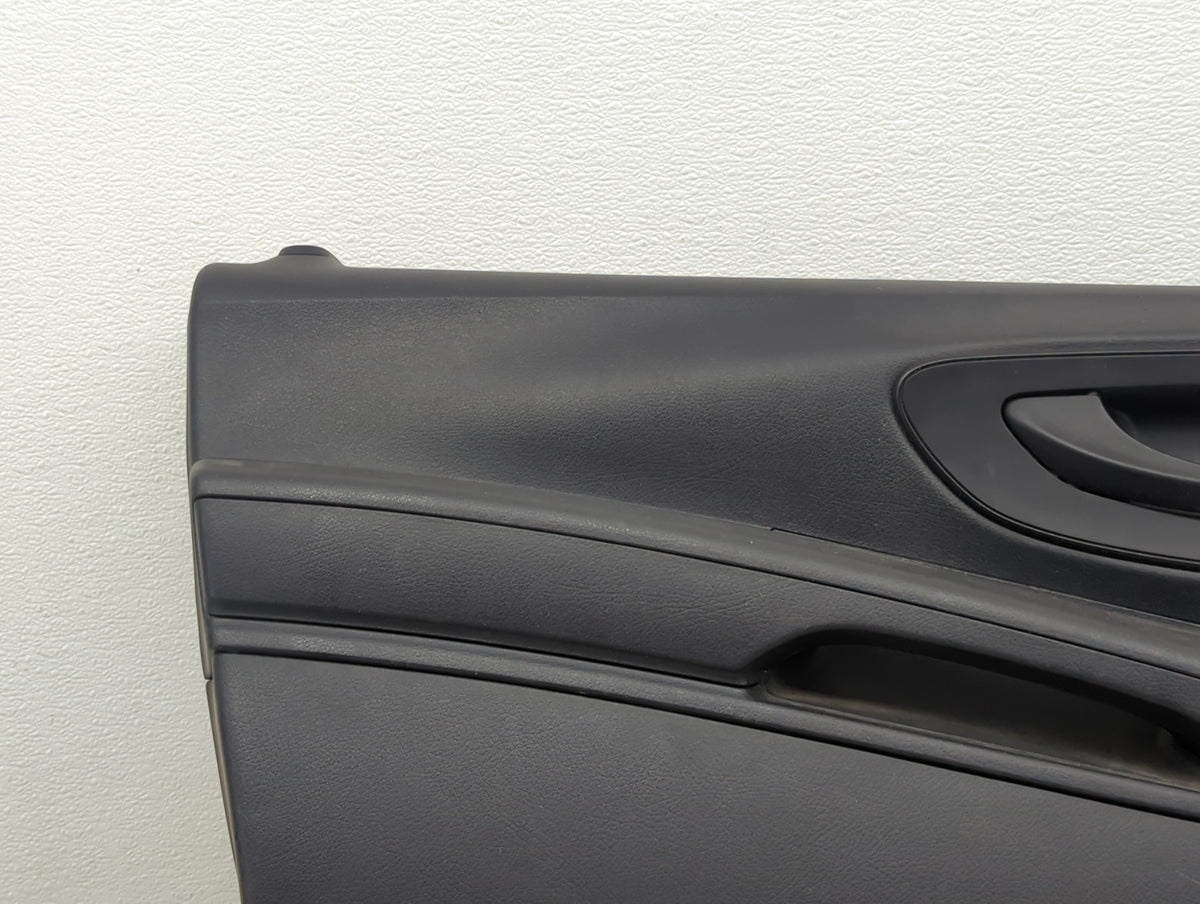 2017 Mercedes-benz Metris Front Left Driver Interior Door Panel Trim - Oemusedautoparts1.com