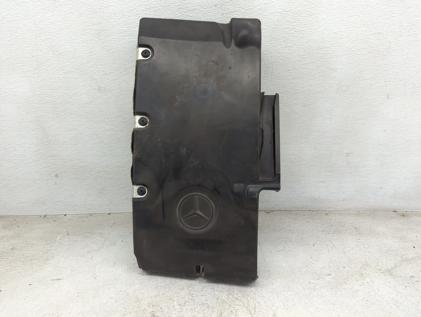 2017 Mercedes-benz Metris Engine Cover - Oemusedautoparts1.com
