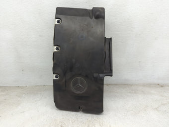 compare product 2017 Mercedes-benz Metris Engine Cover