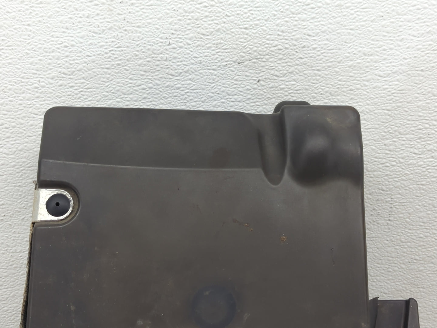 2017 Mercedes-benz Metris Engine Cover - Oemusedautoparts1.com