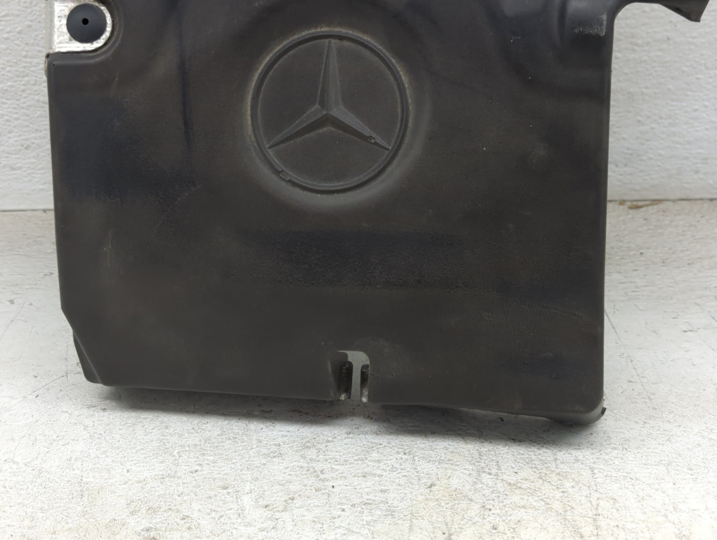 2017 Mercedes-benz Metris Engine Cover - Oemusedautoparts1.com