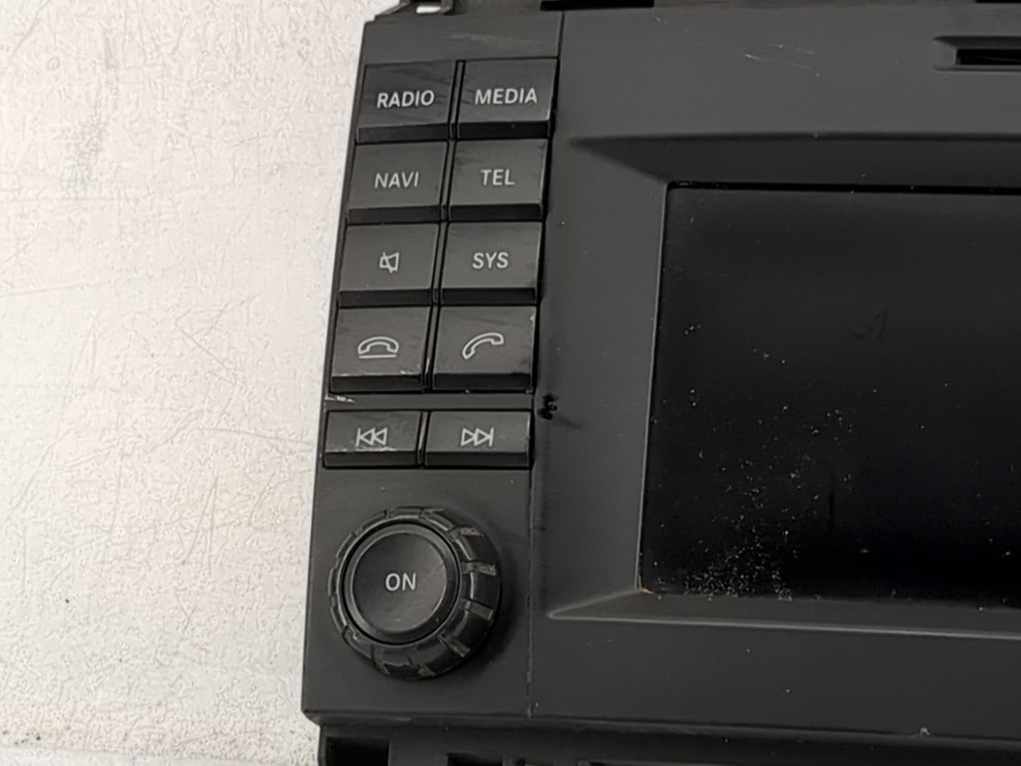 2017 Mercedes-Benz Sprinter 2500 Radio AM FM Cd Player Receiver Replacement P/N:RY2550 A9069000104, A9069016301, A9069021202