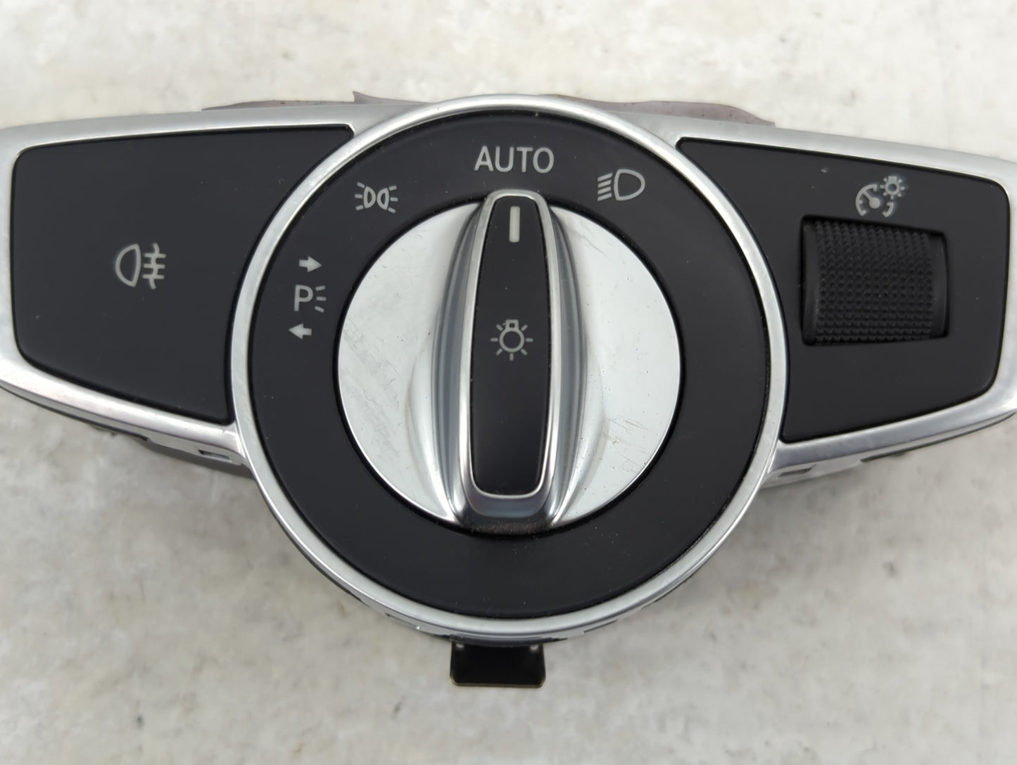 2017 Mercedes Benz Cclass Headlight Head Light Switch Lamp Control - Oemusedautoparts1.com