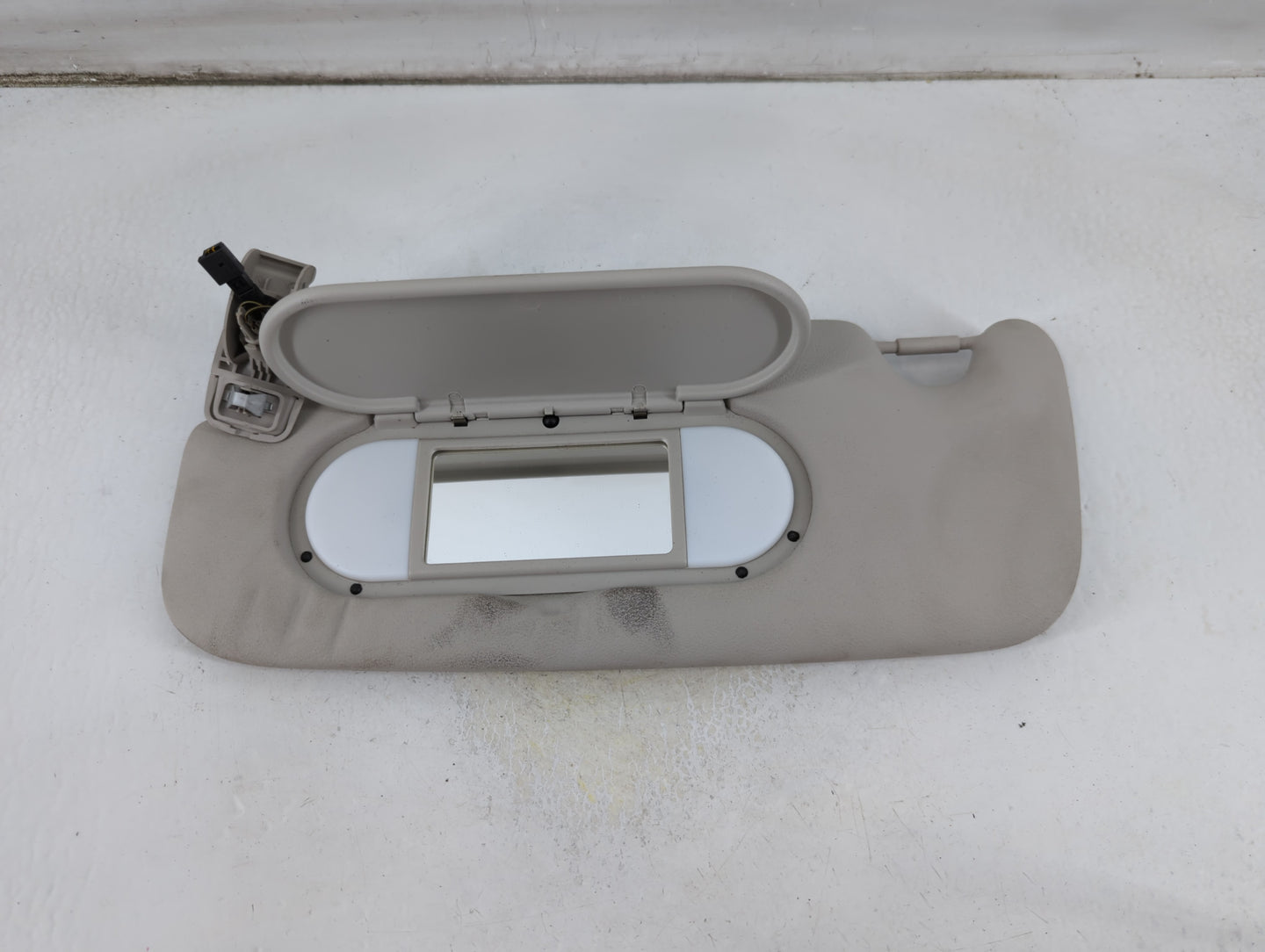 2017 Mini Cooper Sun Visor Shade Replacement Passenger Right Mirror Fits OEM Used Auto Parts - Oemusedautoparts1.com