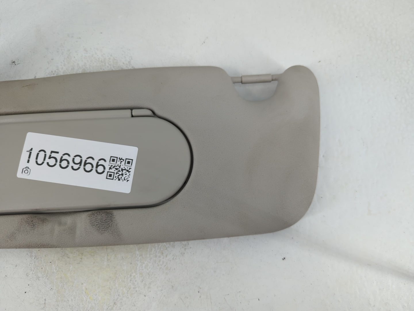 2017 Mini Cooper Sun Visor Shade Replacement Passenger Right Mirror Fits OEM Used Auto Parts - Oemusedautoparts1.com