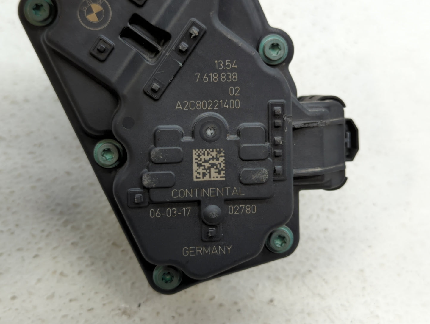 2016-2018 Mini Cooper Throttle Body P/N:7 618 838 7 619 008 Fits Fits 2014 2015 2016 2017 2018 2019 OEM Used Auto Parts - Oe