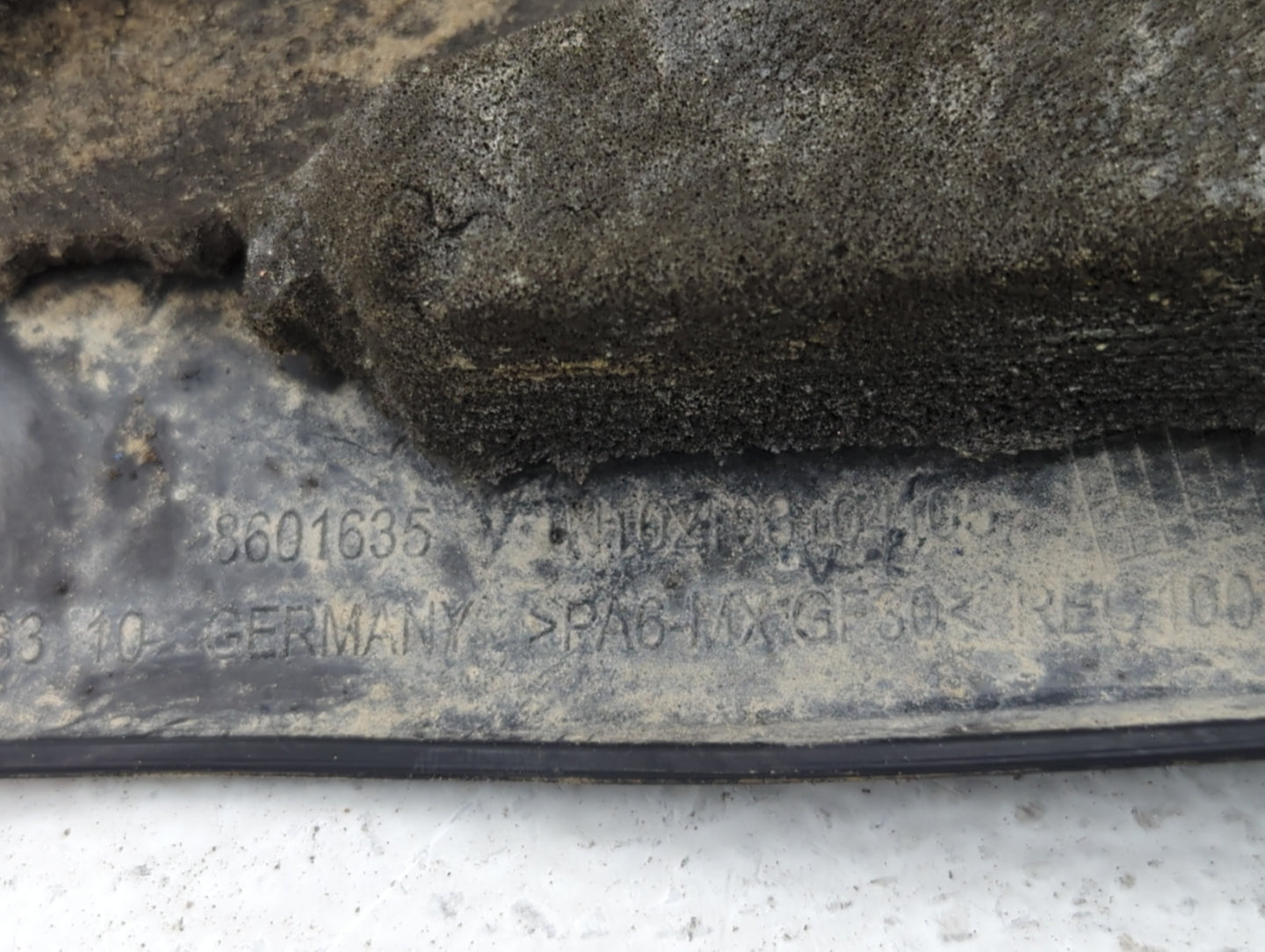 2017 Mini Cooper Engine Cover - Oemusedautoparts1.com