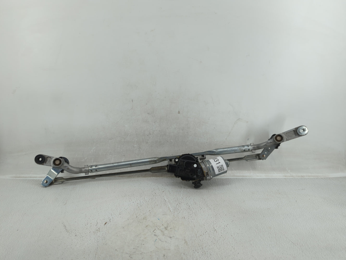 2017 Mini Cooper Front Windshield Wiper Motor P/N:7 419 787-03 Fits OEM Used Auto Parts - Oemusedautoparts1.com