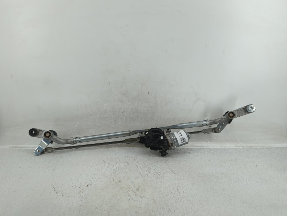 2017 Mini Cooper Front Windshield Wiper Motor P/N:7 419 787-03 Fits OEM Used Auto Parts - Oemusedautoparts1.com