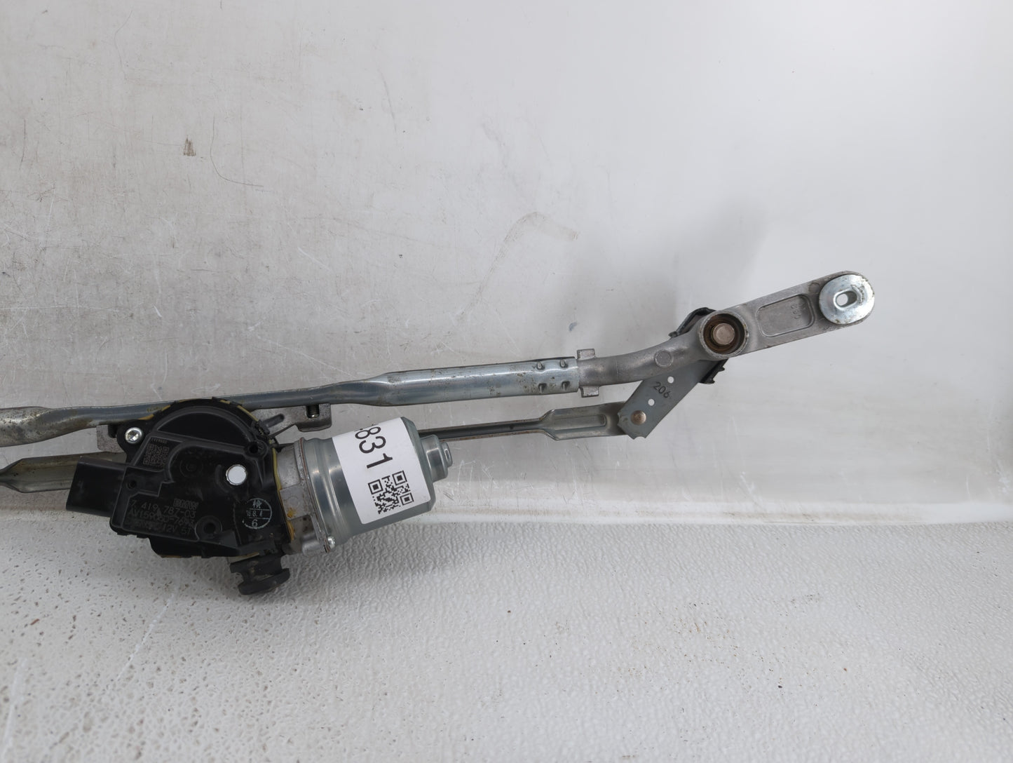 2017 Mini Cooper Front Windshield Wiper Motor P/N:7 419 787-03 Fits OEM Used Auto Parts - Oemusedautoparts1.com