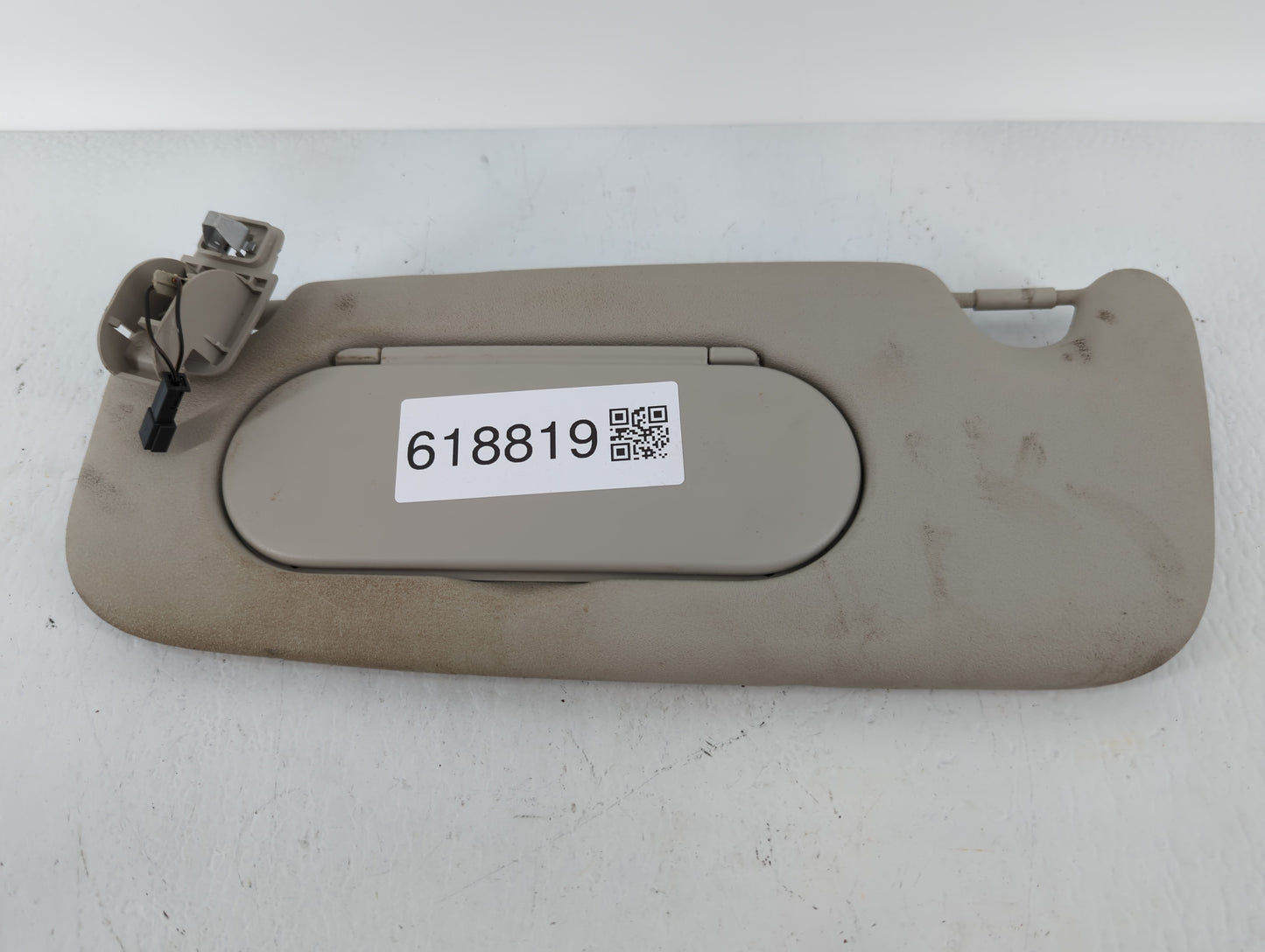 2017 Mini Cooper Sun Visor Shade Replacement Driver Left Mirror Fits OEM Used Auto Parts - Oemusedautoparts1.com