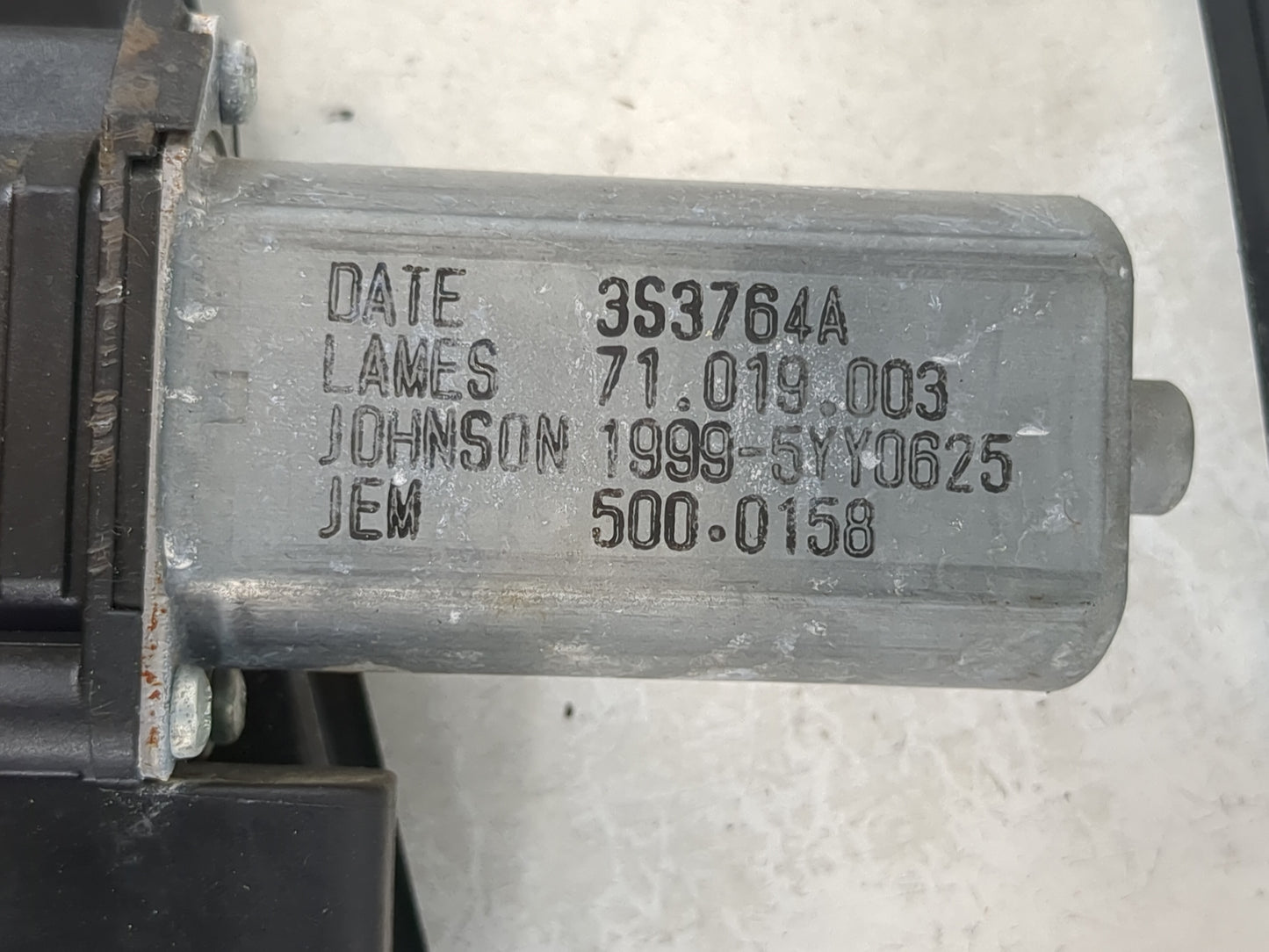 Mini Cooper Clubman Driver Front Left Power Window Motor - Oemusedautoparts1.com