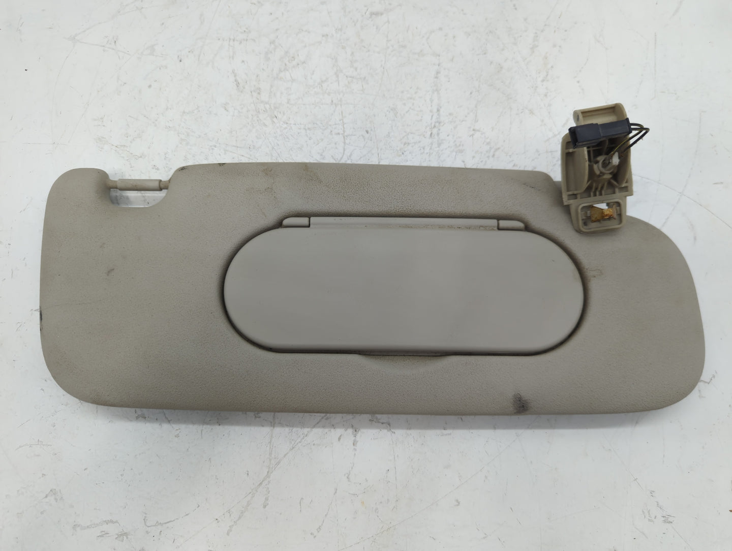 2016-2018 Mini Cooper Clubman Sun Visor Shade Replacement Driver Left Mirror Fits Fits 2016 2017 2018 OEM Used Auto Parts - 
