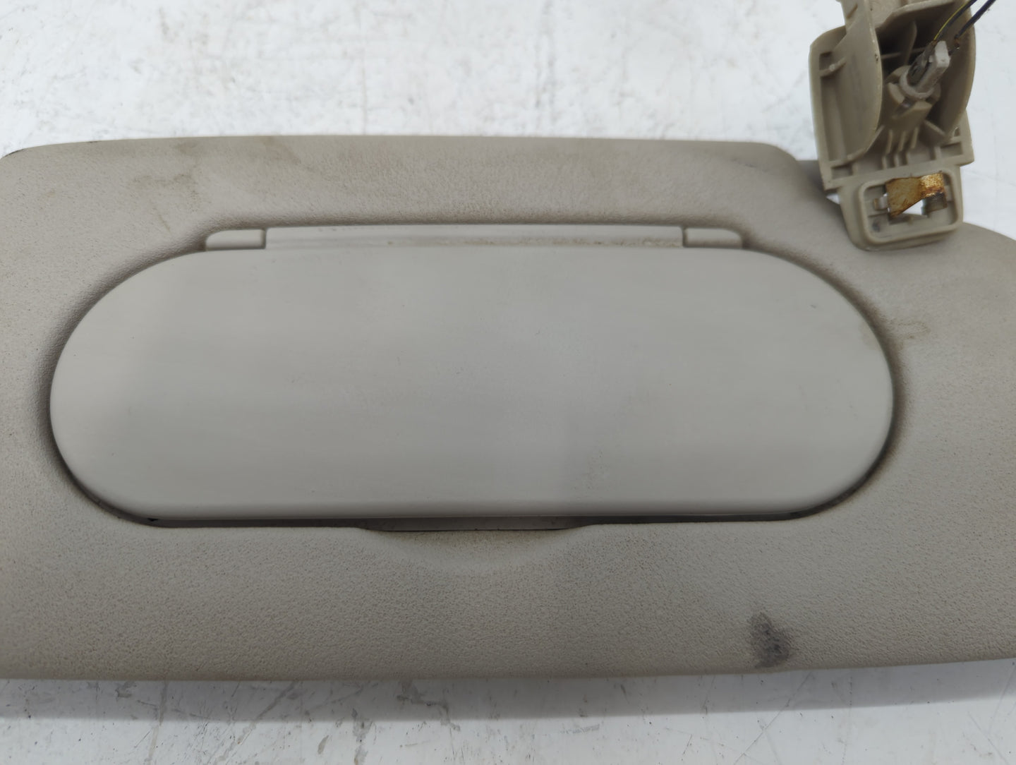 2016-2018 Mini Cooper Clubman Sun Visor Shade Replacement Driver Left Mirror Fits Fits 2016 2017 2018 OEM Used Auto Parts - 
