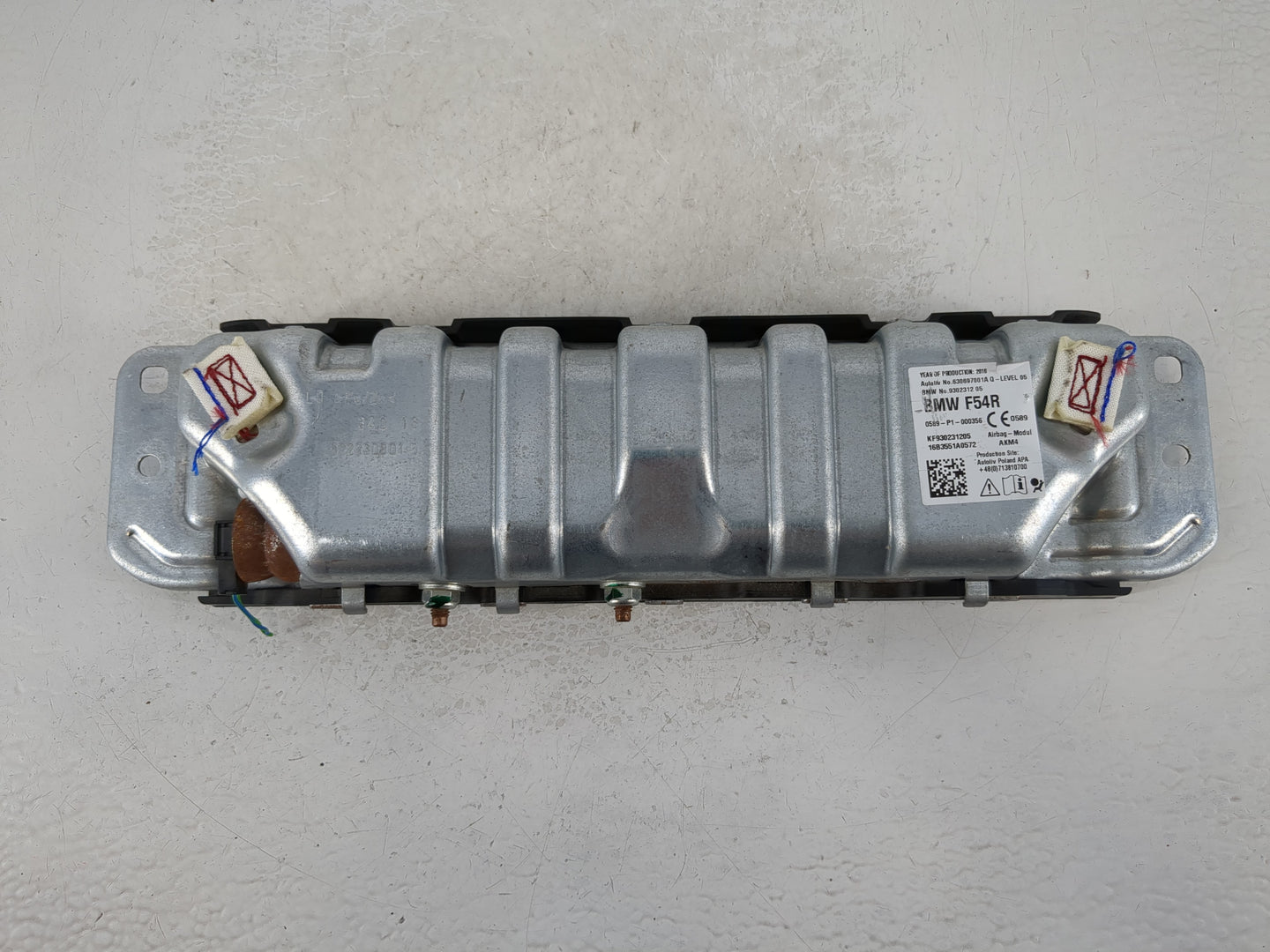 2016-2018 Mini Cooper Clubman Air Bag Passenger Right Knee OEM P/N:0589-P1-000356 Fits Fits 2016 2017 2018 2019 2020 2021 20