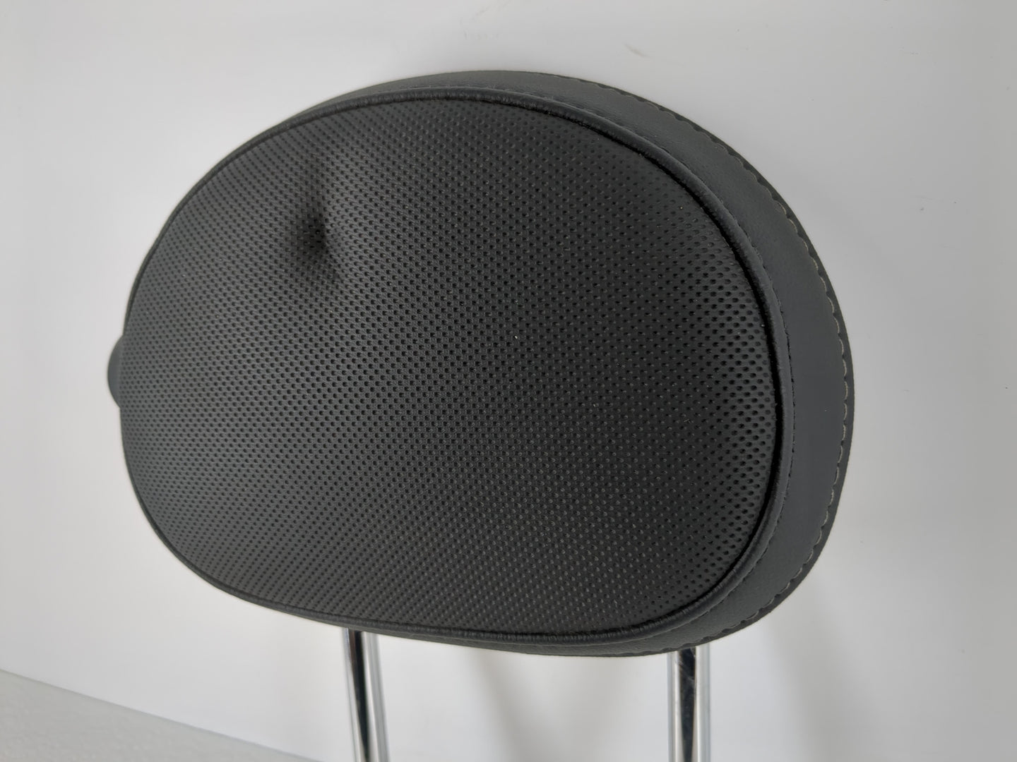 2017 Mini Cooper Clubman Headrest Head Rest Rear Seat Fits OEM Used Auto Parts - Oemusedautoparts1.com