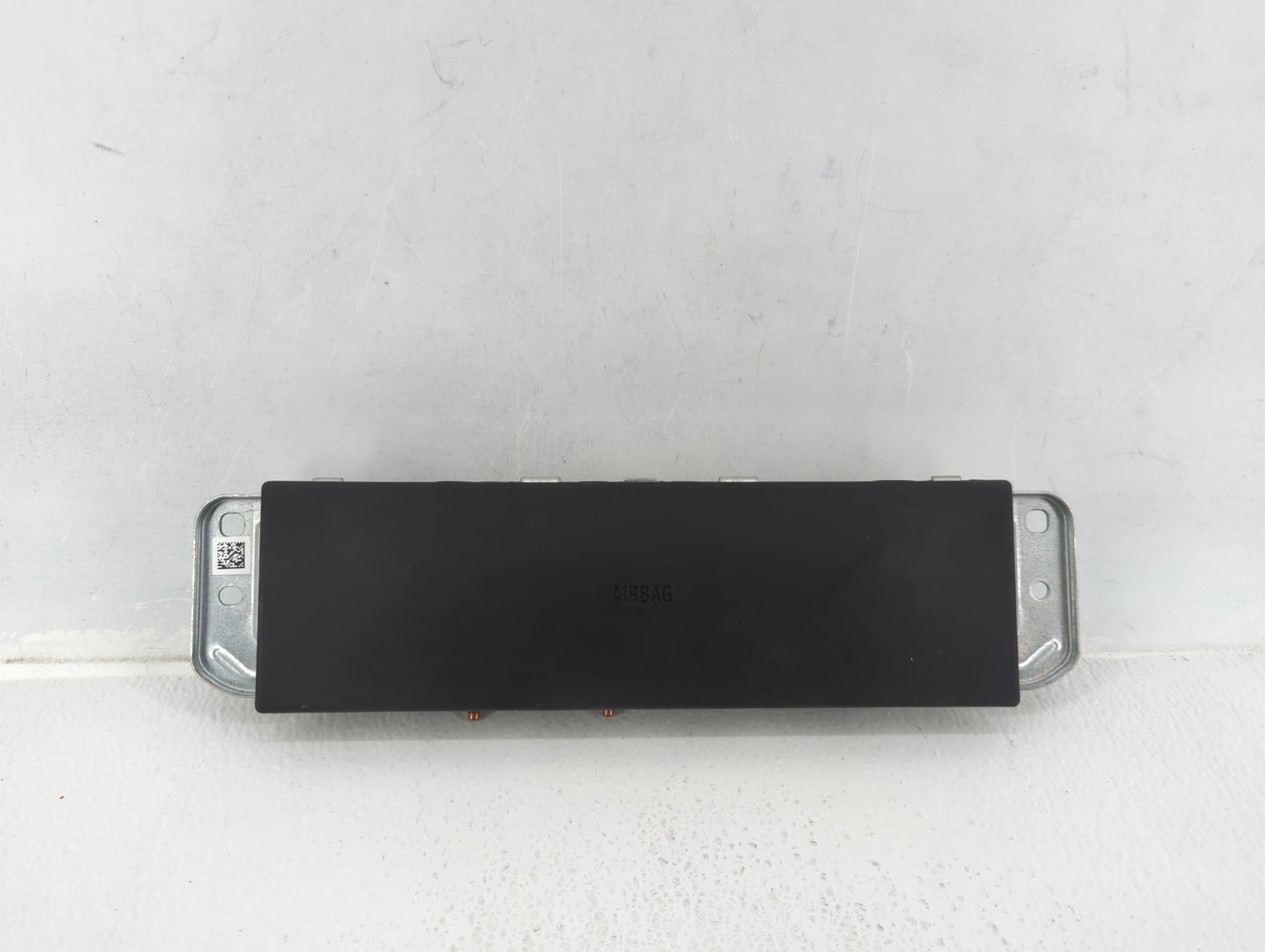 2016-2018 Mini Cooper Clubman Air Bag Driver Left Steering Wheel Mounted P/N:0589-P1-00356 Fits Fits 2016 2017 2018 OEM Used